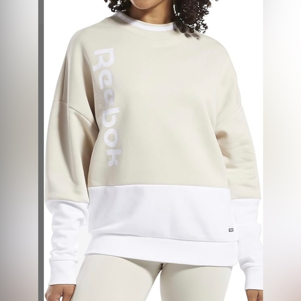 NWT Sm Reebok Sweatshirt Women’s Core 10